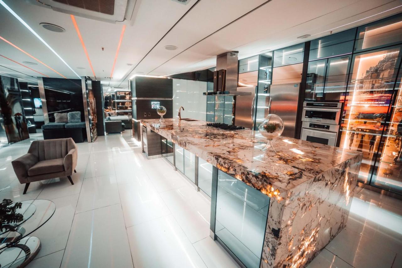 מדיין 1Million Luxury Suites מראה חיצוני תמונה