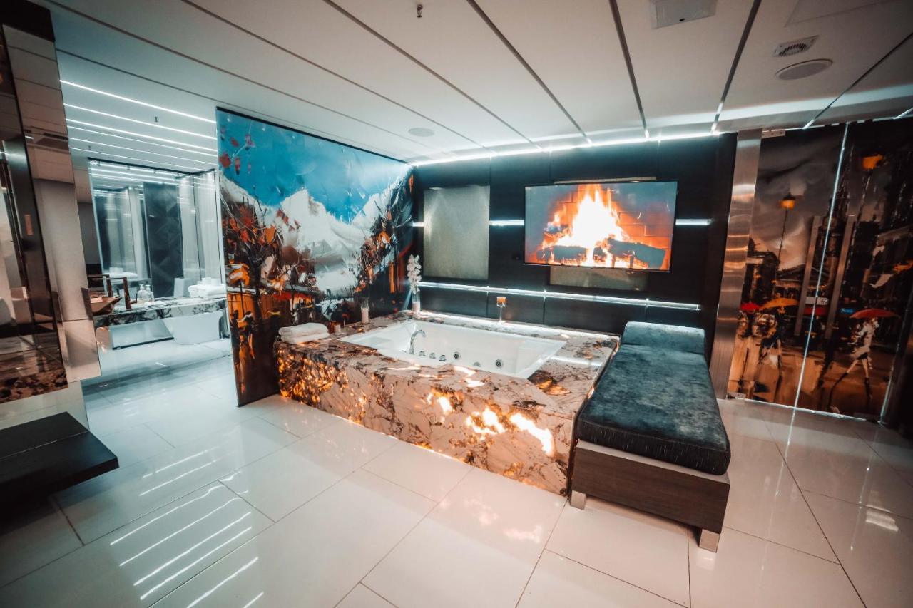 מדיין 1Million Luxury Suites מראה חיצוני תמונה