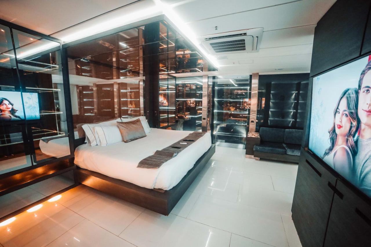 מדיין 1Million Luxury Suites מראה חיצוני תמונה