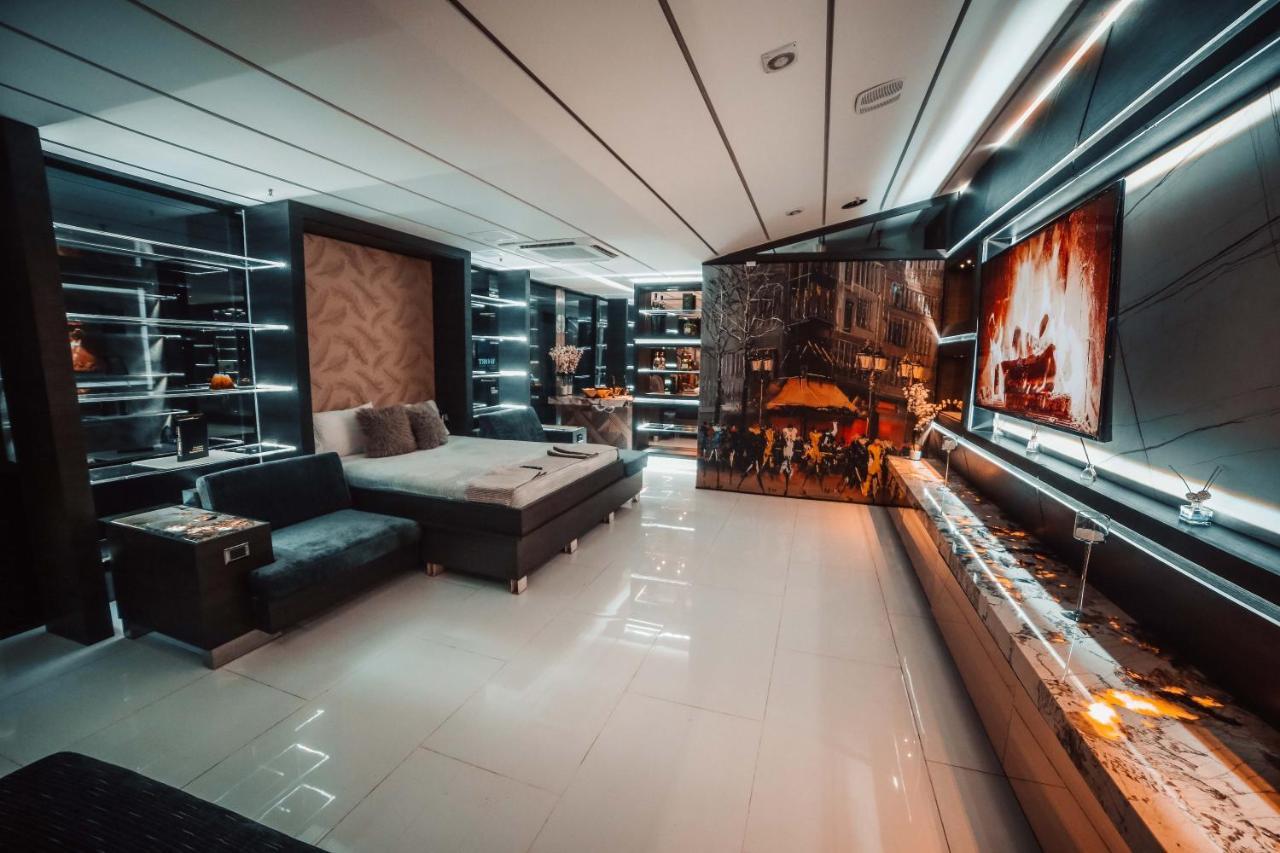 מדיין 1Million Luxury Suites מראה חיצוני תמונה