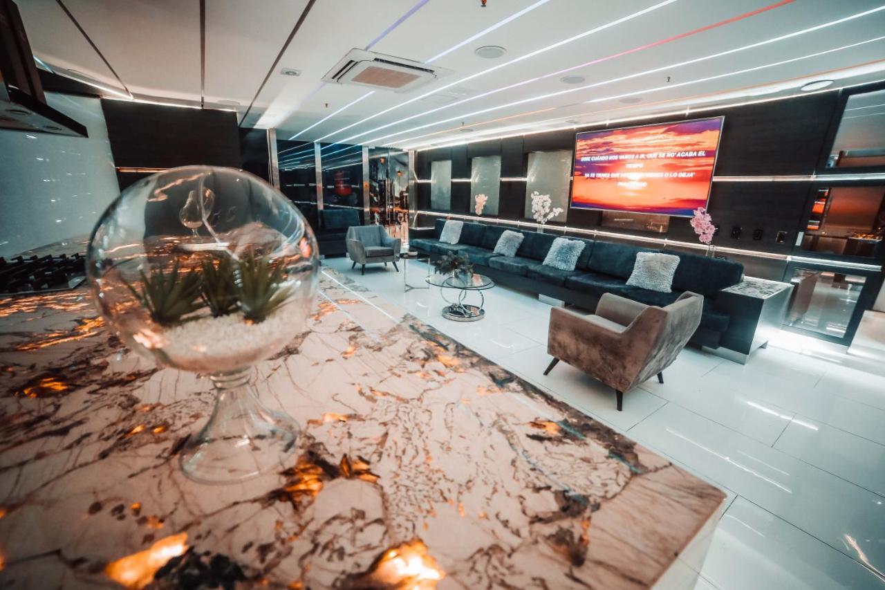 מדיין 1Million Luxury Suites מראה חיצוני תמונה