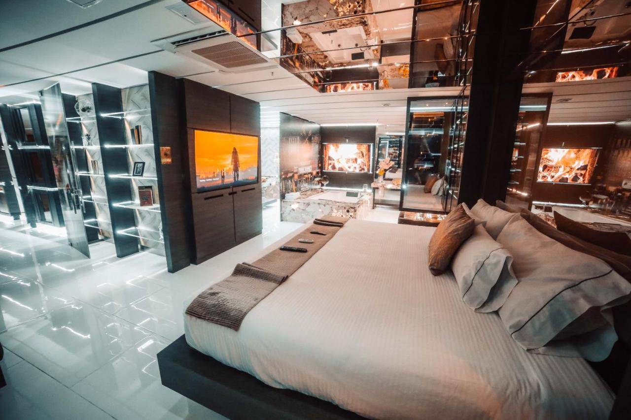 מדיין 1Million Luxury Suites מראה חיצוני תמונה