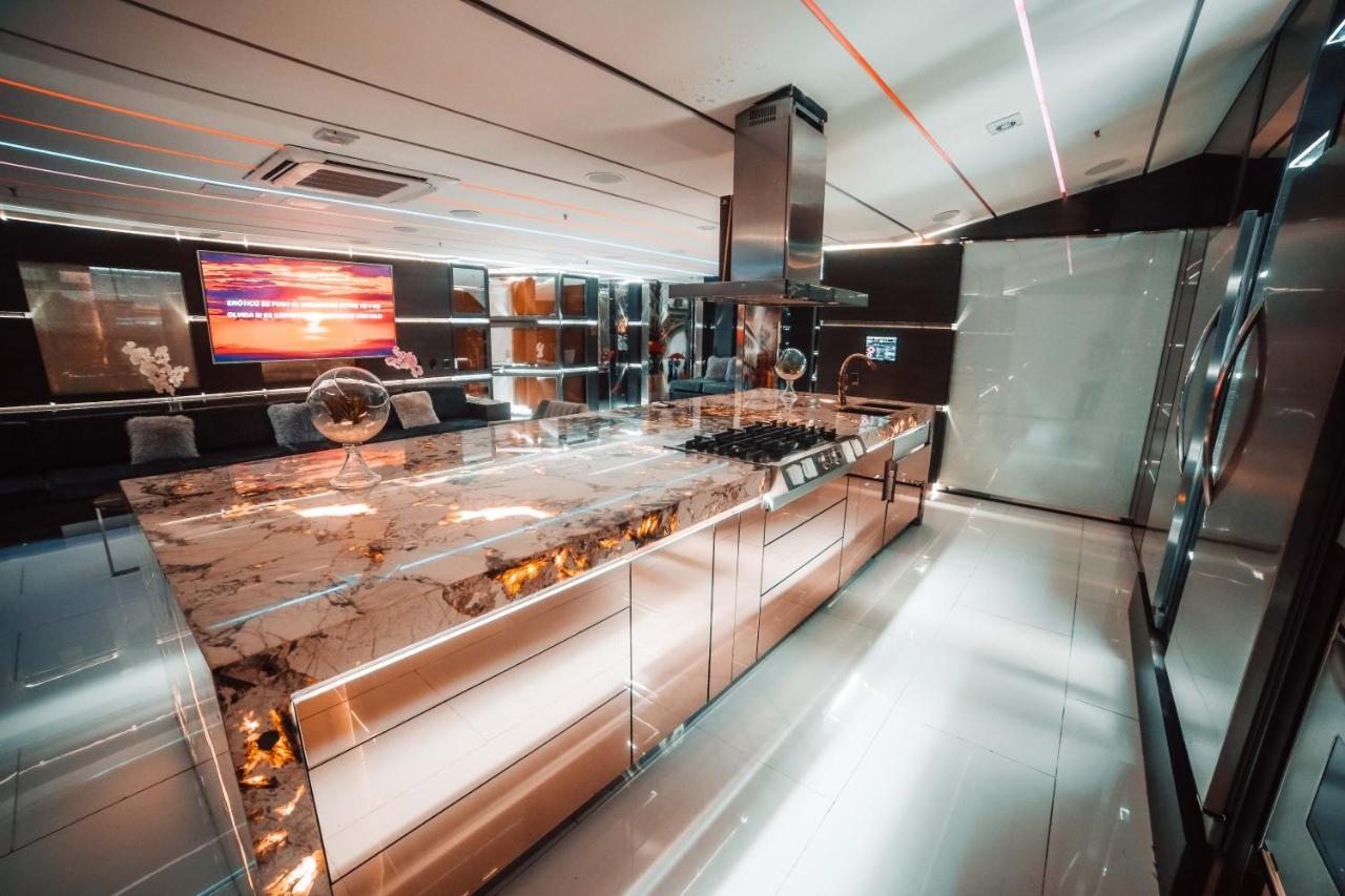 מדיין 1Million Luxury Suites מראה חיצוני תמונה