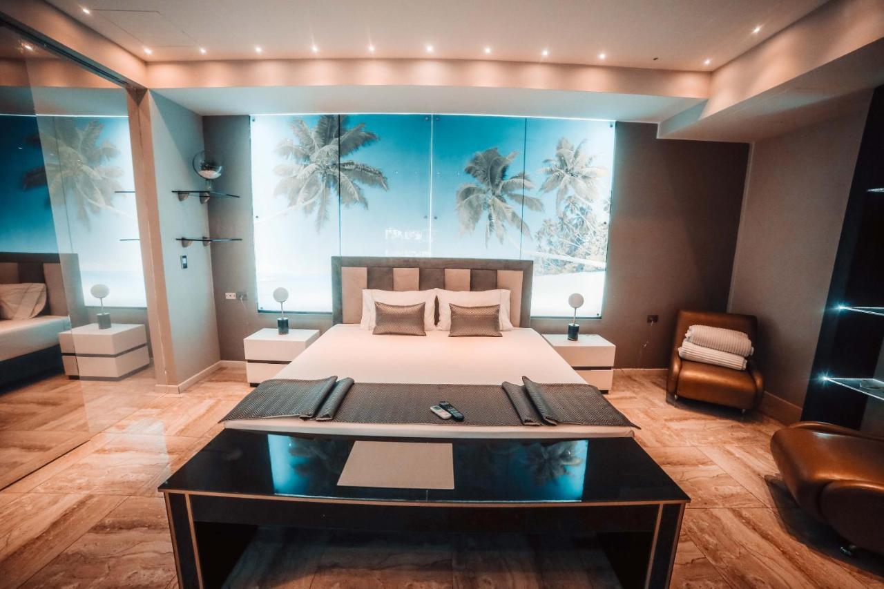מדיין 1Million Luxury Suites מראה חיצוני תמונה