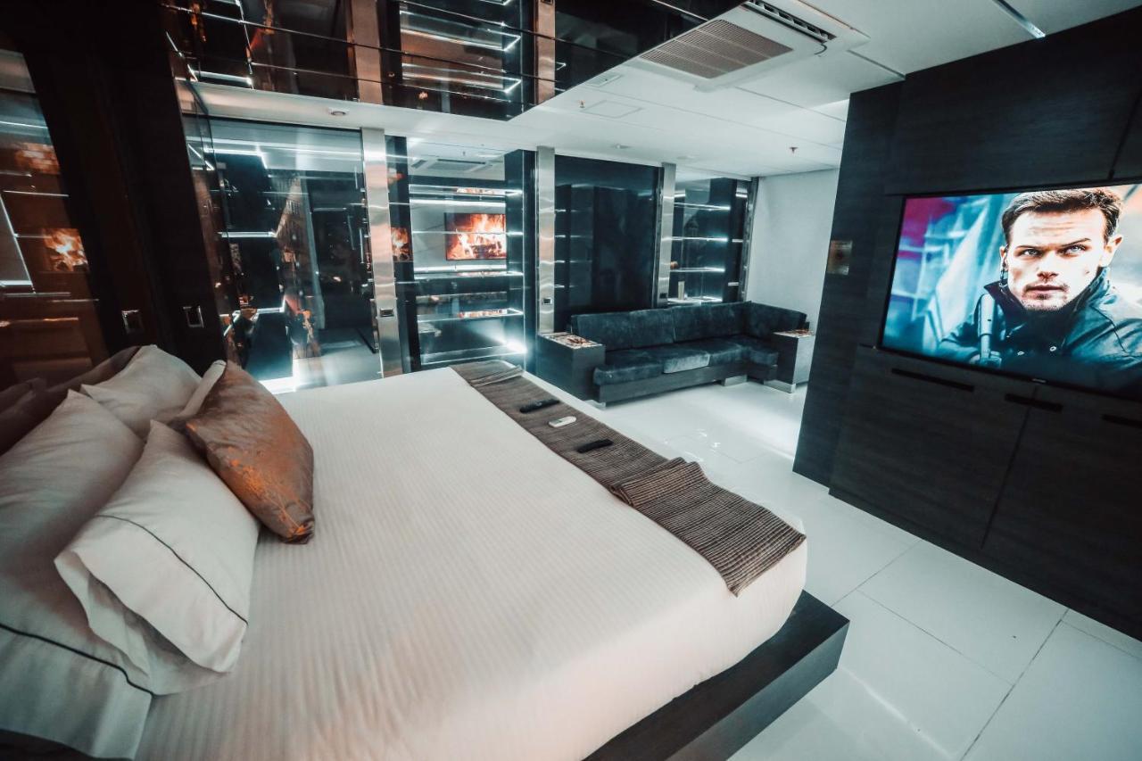 מדיין 1Million Luxury Suites מראה חיצוני תמונה
