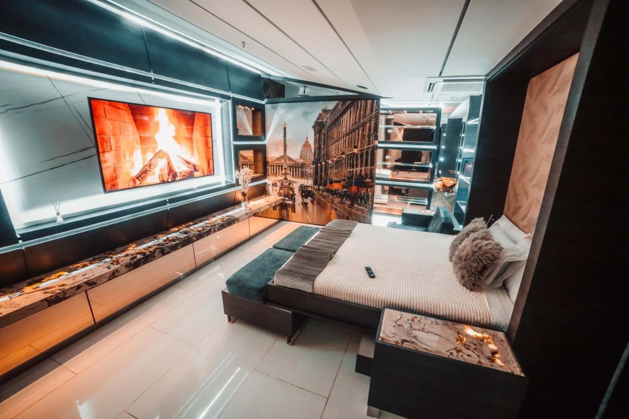מדיין 1Million Luxury Suites מראה חיצוני תמונה