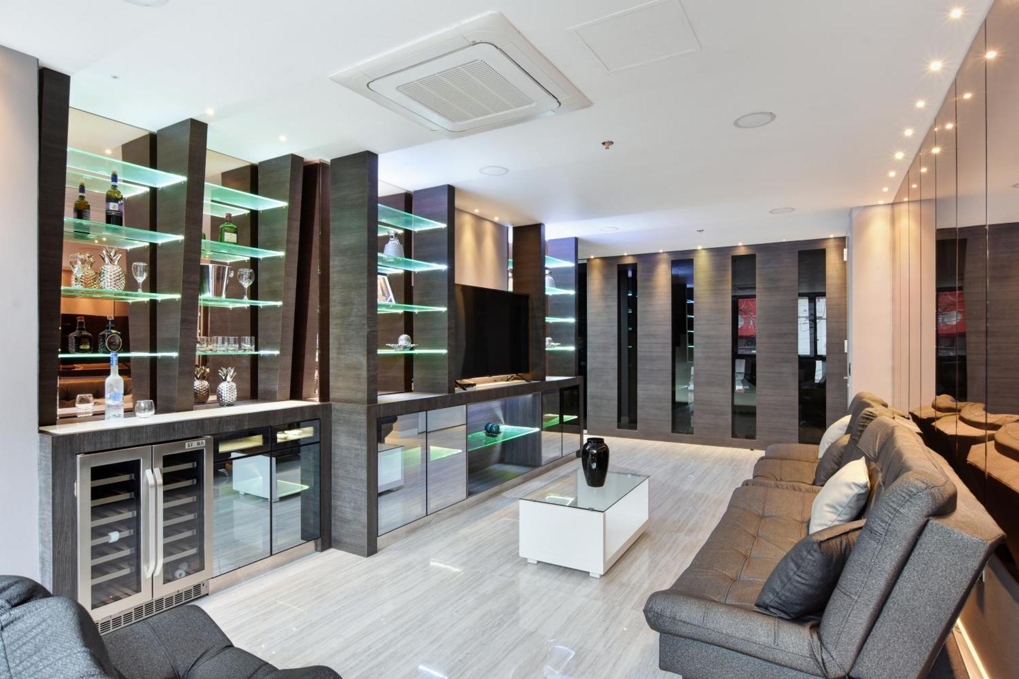 מדיין 1Million Luxury Suites מראה חיצוני תמונה
