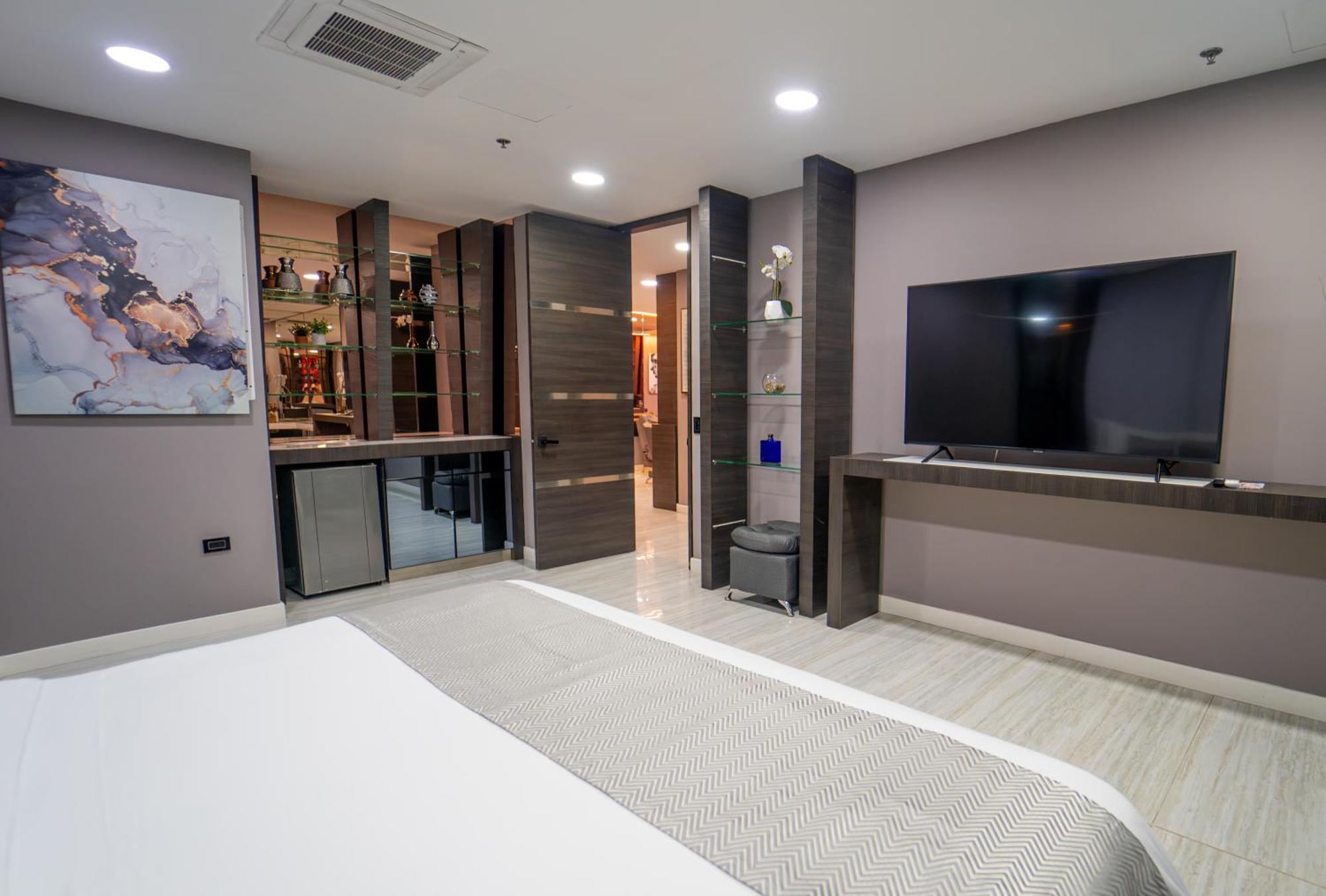 מדיין 1Million Luxury Suites מראה חיצוני תמונה